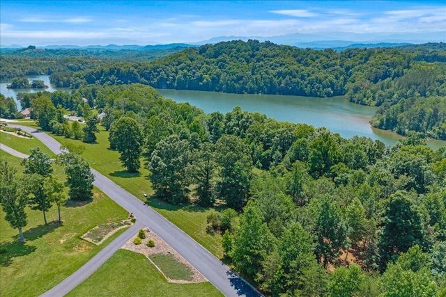 16 Copper Still Way Drive, Madisonville, TN 37354