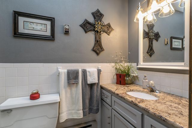 2626 MEADOWVIEW DR, Jefferson City, MO 65109