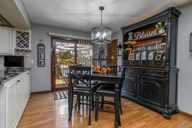 2626 MEADOWVIEW DR, Jefferson City, MO 65109