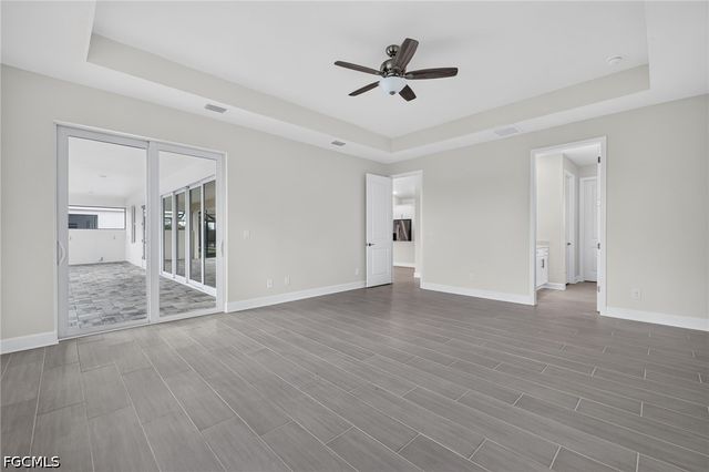 633 SW 13th ST, Cape Coral, FL 33991