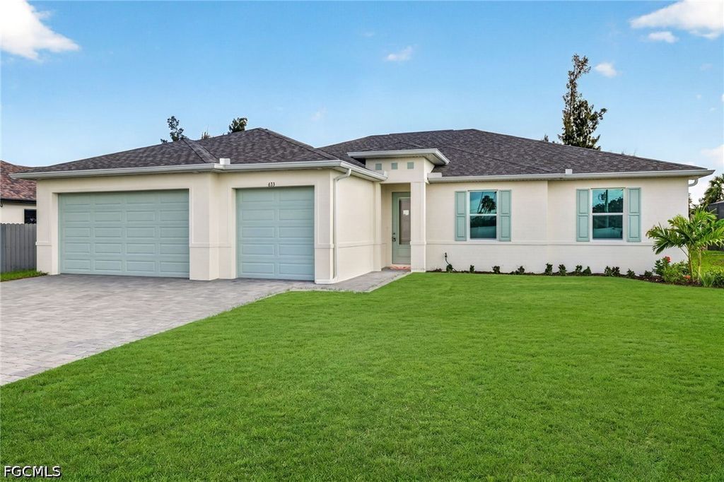 Image 2 of property listing at 633 SW 13th ST, Cape Coral, FL 33991