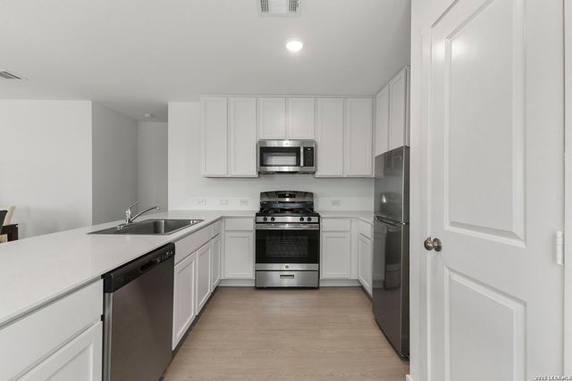 542 Kathleen Pike, San Antonio, TX 78253