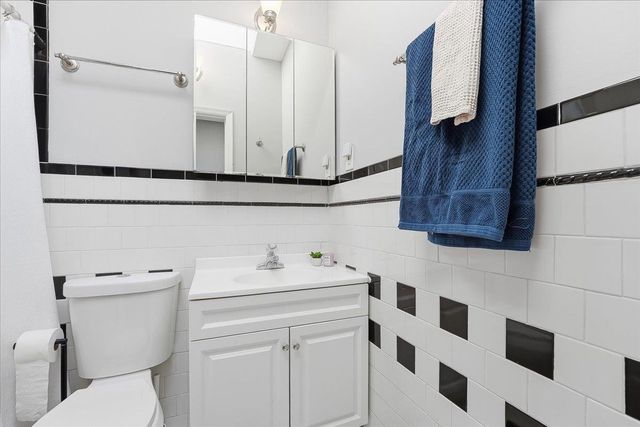 20 FLEET ST, Jc, Heights, NJ 07306