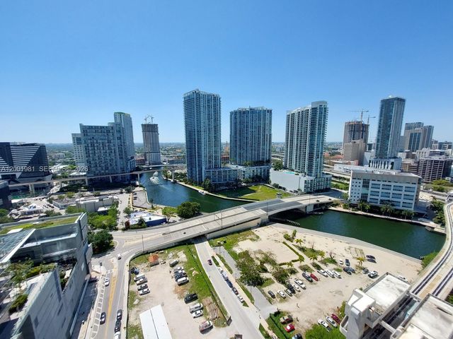 31 SE 6th St 1405, Miami, FL 33131