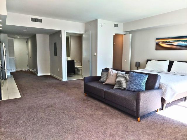 31 SE 6th St 1405, Miami, FL 33131