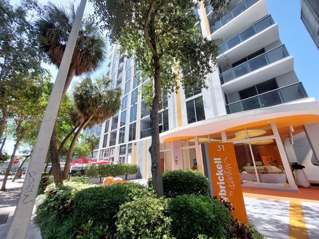 31 SE 6th St 1405, Miami, FL 33131