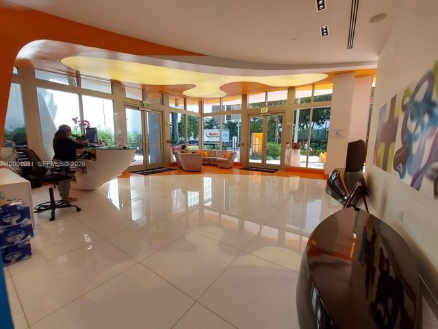 31 SE 6th St 1405, Miami, FL 33131