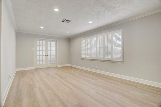 4708 Mayfair Street, Bellaire, TX 77401