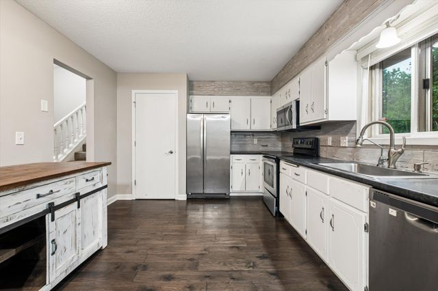 9319 173rd Street W, Lakeville, MN 55044