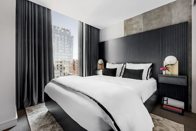 55 Lagrange St 1402, Boston, MA 02116