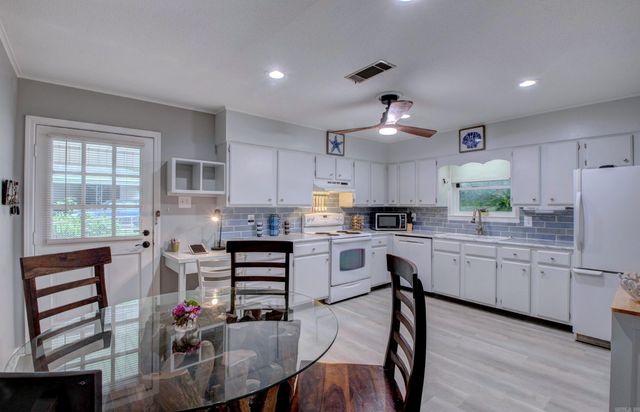 2931 Salem Road, Benton, AR 72019