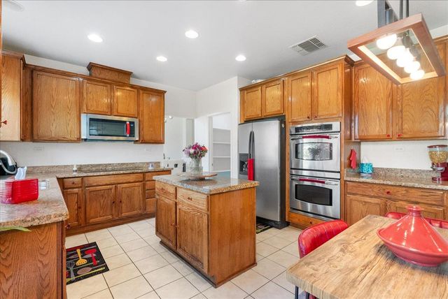 11855 Larisa Way, Rancho Cordova, CA 95742