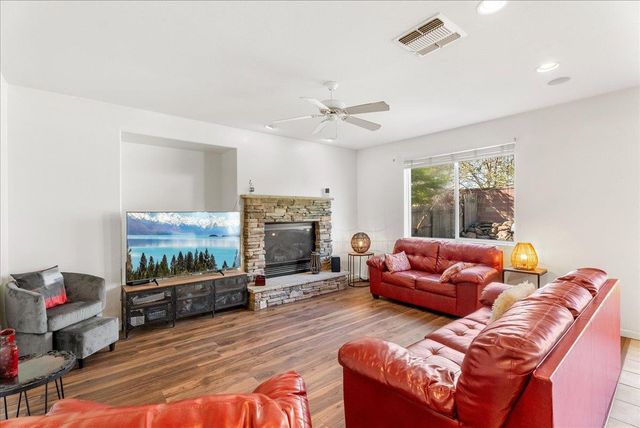 11855 Larisa Way, Rancho Cordova, CA 95742