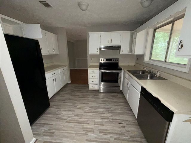 2256 Turtle Club Drive NE, Marietta, GA 30066
