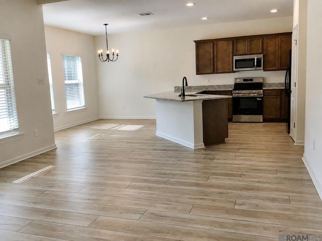 23661 Sweetbriar Ct, Denham Springs, LA 70726