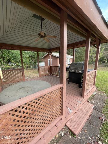 209 Haverhill Drive, Fayetteville, NC 28314