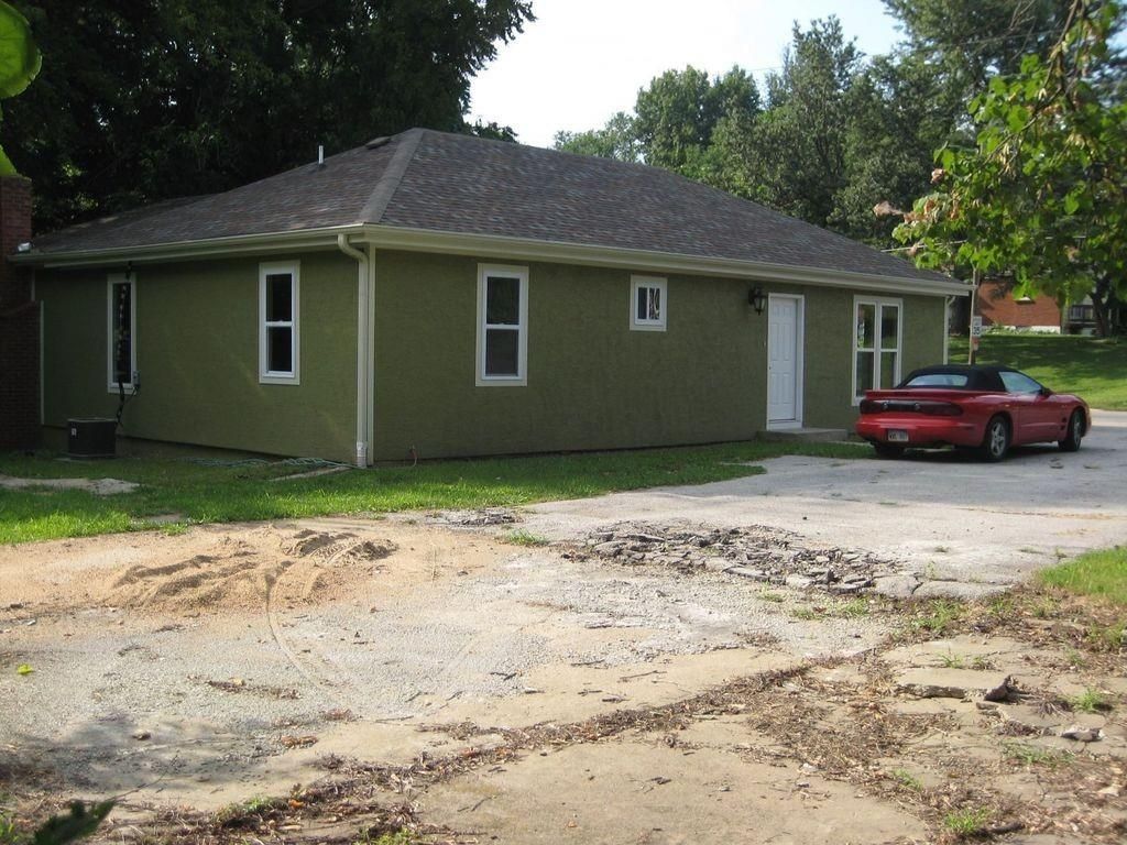 6601 Leavenworth Road, Kansas City, KS 66104