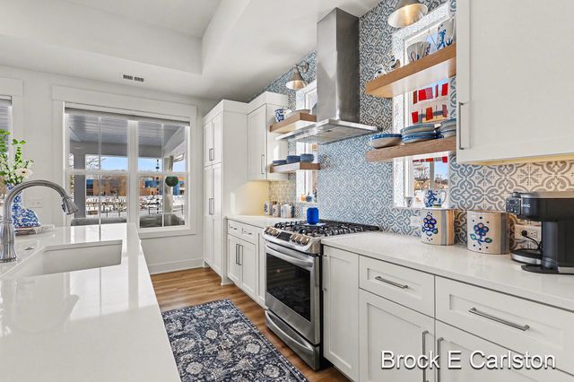 946 Boardwalk Cove Drive, Muskegon City, MI 49441