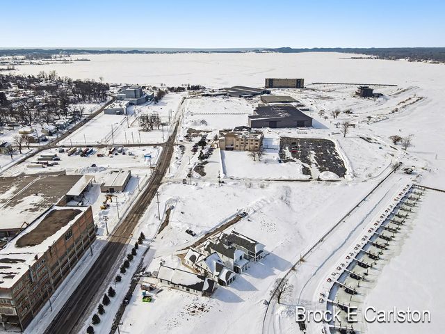 946 Boardwalk Cove Drive, Muskegon City, MI 49441
