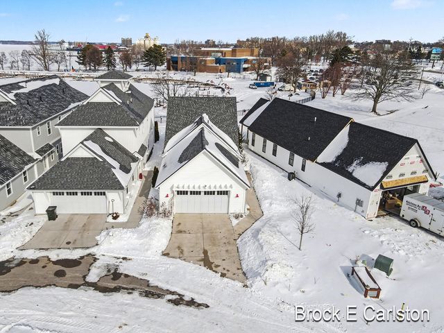 946 Boardwalk Cove Drive, Muskegon City, MI 49441