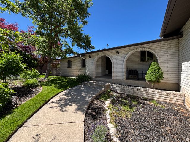 2369 N 2600 E, Layton, UT 84040
