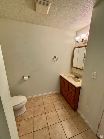 2369 N 2600 E, Layton, UT 84040