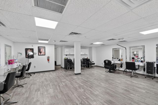 510 E Ocean Avenue 102, Boynton Beach, FL 33435