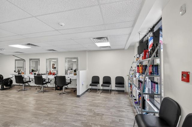 510 E Ocean Avenue 102, Boynton Beach, FL 33435