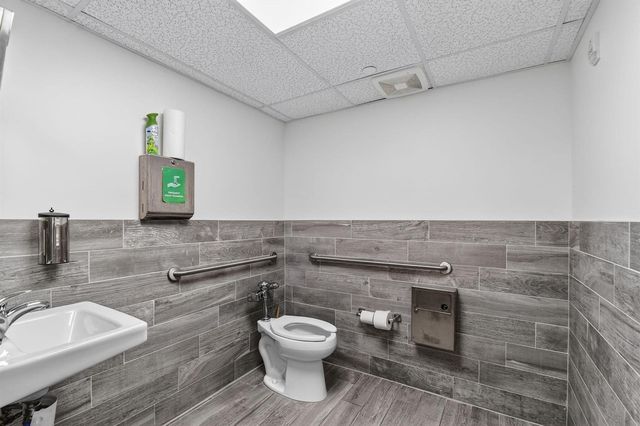 510 E Ocean Avenue 102, Boynton Beach, FL 33435