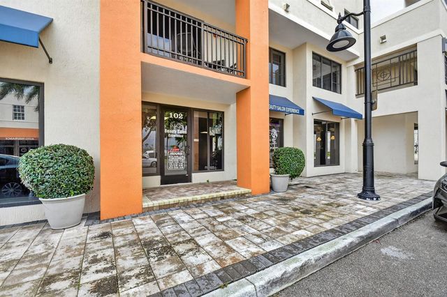 510 E Ocean Avenue 102, Boynton Beach, FL 33435