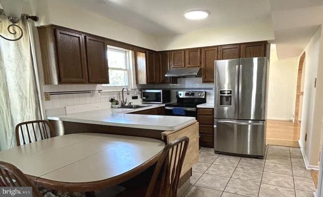 1321 BUTTERFIELD LN, Bensalem, PA 19020
