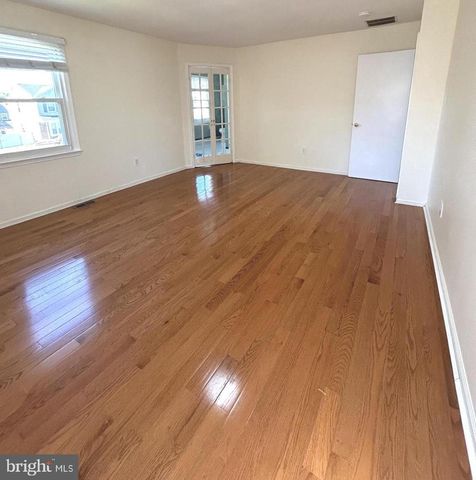 1321 BUTTERFIELD LN, Bensalem, PA 19020
