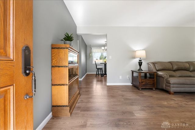 3050 Viola Drive, Beavercreek, OH 45434