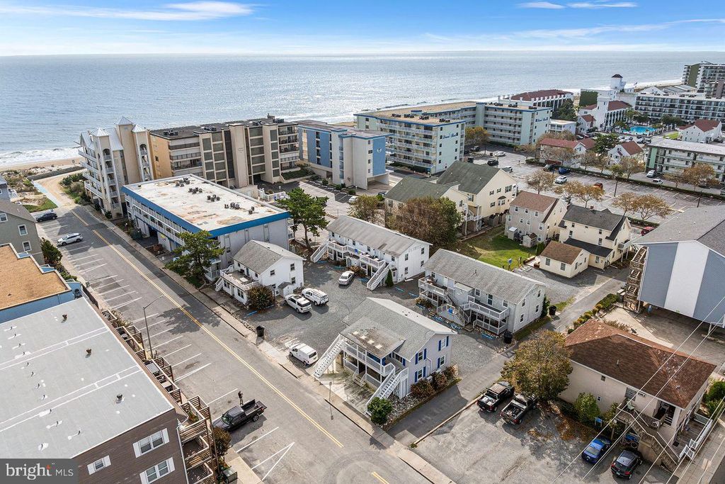 Image 23 of property listing at 13 40TH ST #4, Ocean City, MD 21842