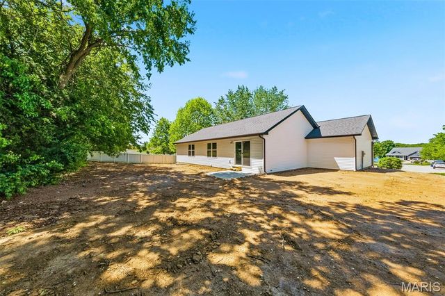 400 Chantilly Court, Warrenton, MO 63383