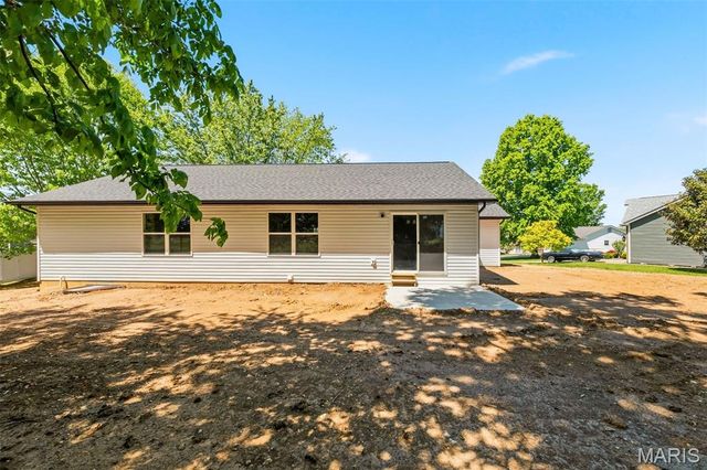 400 Chantilly Court, Warrenton, MO 63383