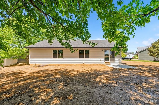 400 Chantilly Court, Warrenton, MO 63383