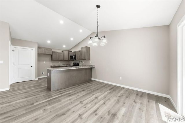 400 Chantilly Court, Warrenton, MO 63383