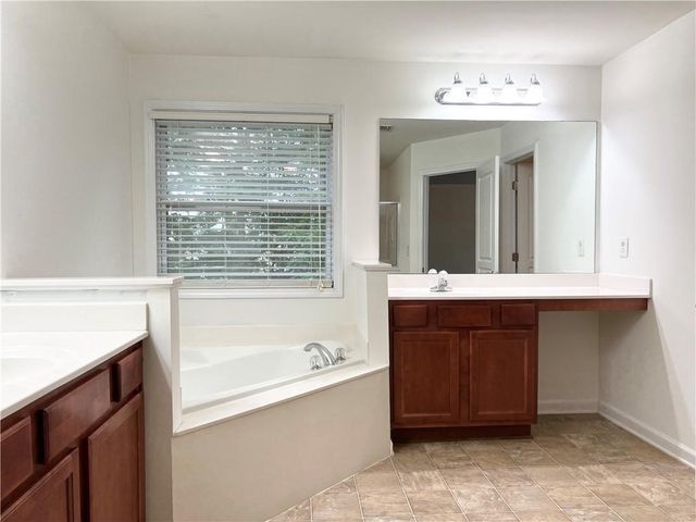 4306 Suwanee Brook Court, Buford, GA 30518
