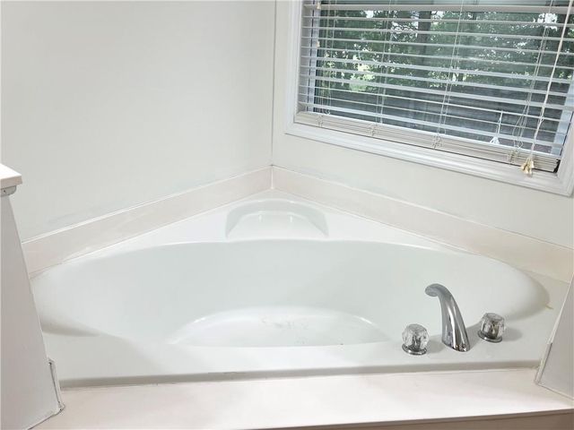 4306 Suwanee Brook Court, Buford, GA 30518