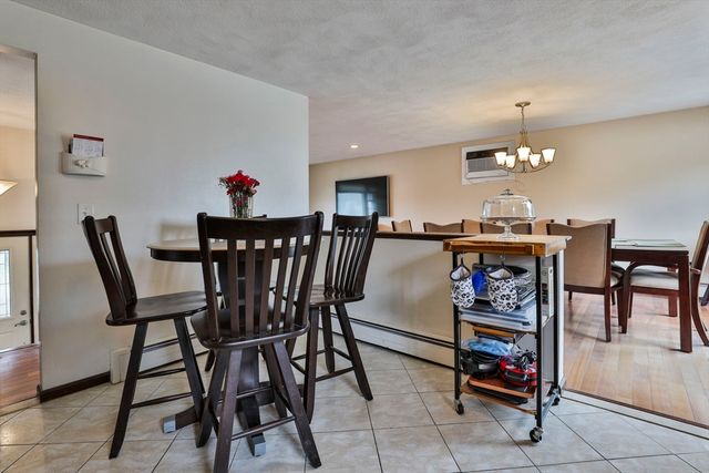 54 Walton Street, Wakefield, MA 01880
