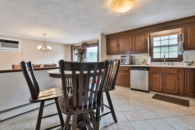 54 Walton Street, Wakefield, MA 01880