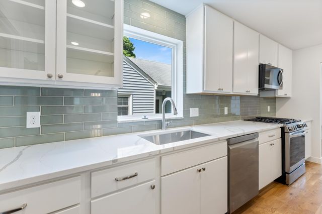 5345 45th Avenue S, Minneapolis, MN 55417