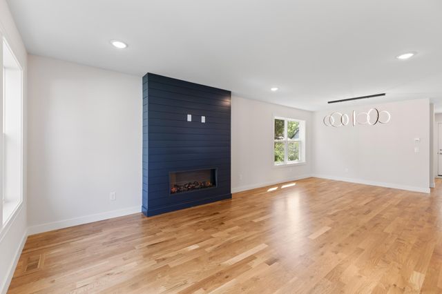 5345 45th Avenue S, Minneapolis, MN 55417