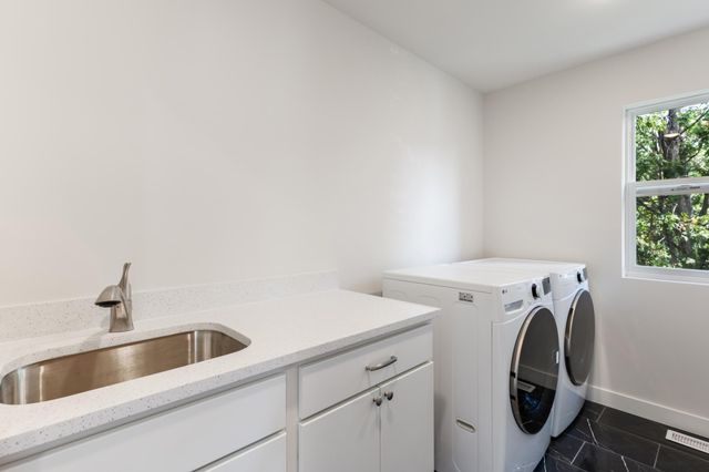 5345 45th Avenue S, Minneapolis, MN 55417