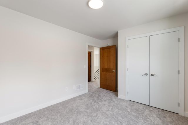 5345 45th Avenue S, Minneapolis, MN 55417