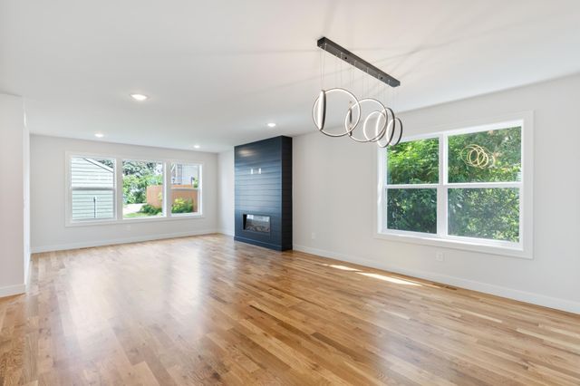 5345 45th Avenue S, Minneapolis, MN 55417