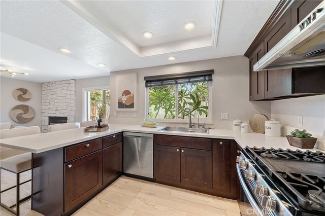 808 S California Avenue, Monrovia, CA 91016