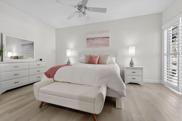 102 Bonaire Lane, Jupiter, FL 33458