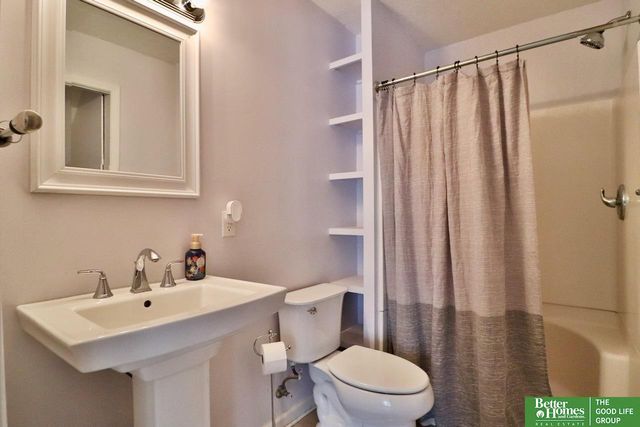 7420 Frederick Street, La Vista, NE 68128